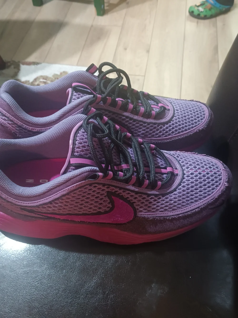 Nike Women’s Purple Mesh Zoom Athletic Sneakers with Pink Accents